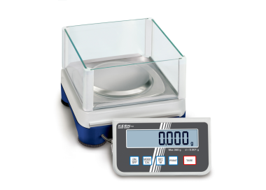High-resolution precision balance with removable display for maximum flexibility