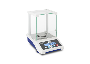Entry level analytical balance with compact housing and internal adjustment